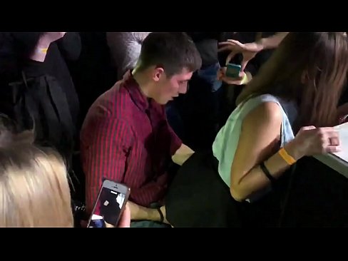 ❤️ Igazi szex egy orosz éjszakai klubban. 18 éves orosz lány anális és vagina baszott éjszakai klubban ❤️ Anal videó at hu.onlydesiporn.ru ️❤