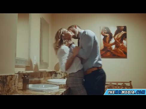 ❤️ Amikor egy bögyös szőke elcsábít egy nyilvános WC-ben ❤️ Anal videó at hu.onlydesiporn.ru ️❤